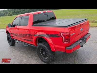45716501A Hard Folding Bed Cover | 5' Bed | Toyota Tacoma 2WD/4WD (16-23)